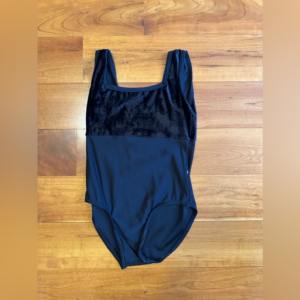 Yumiko Leotard